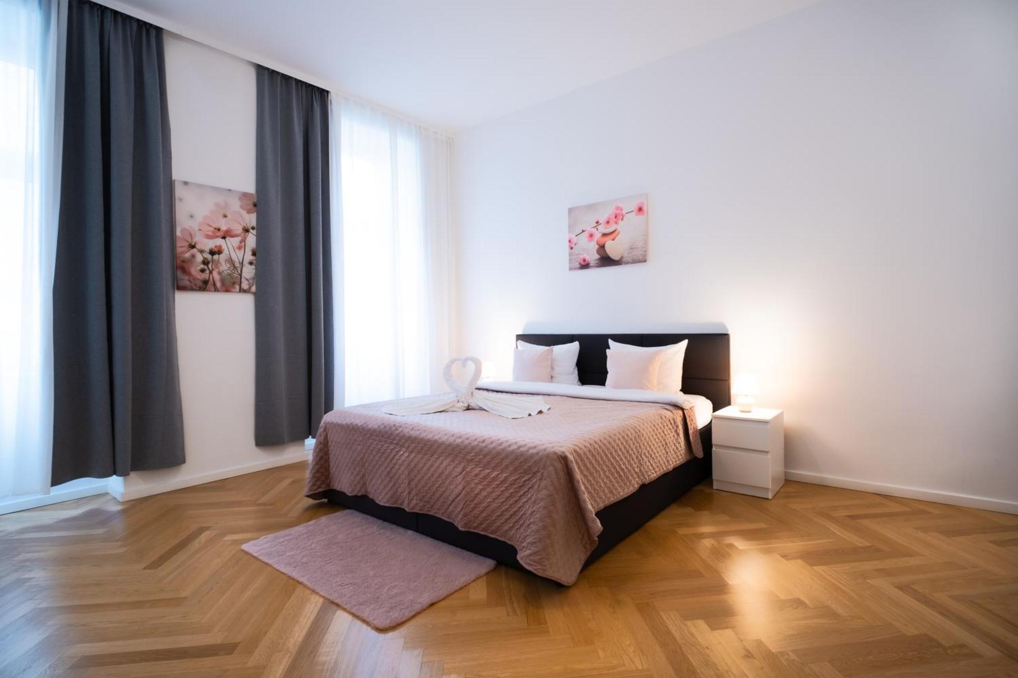 Home Sweet Home - Vienna Central 외부 사진
