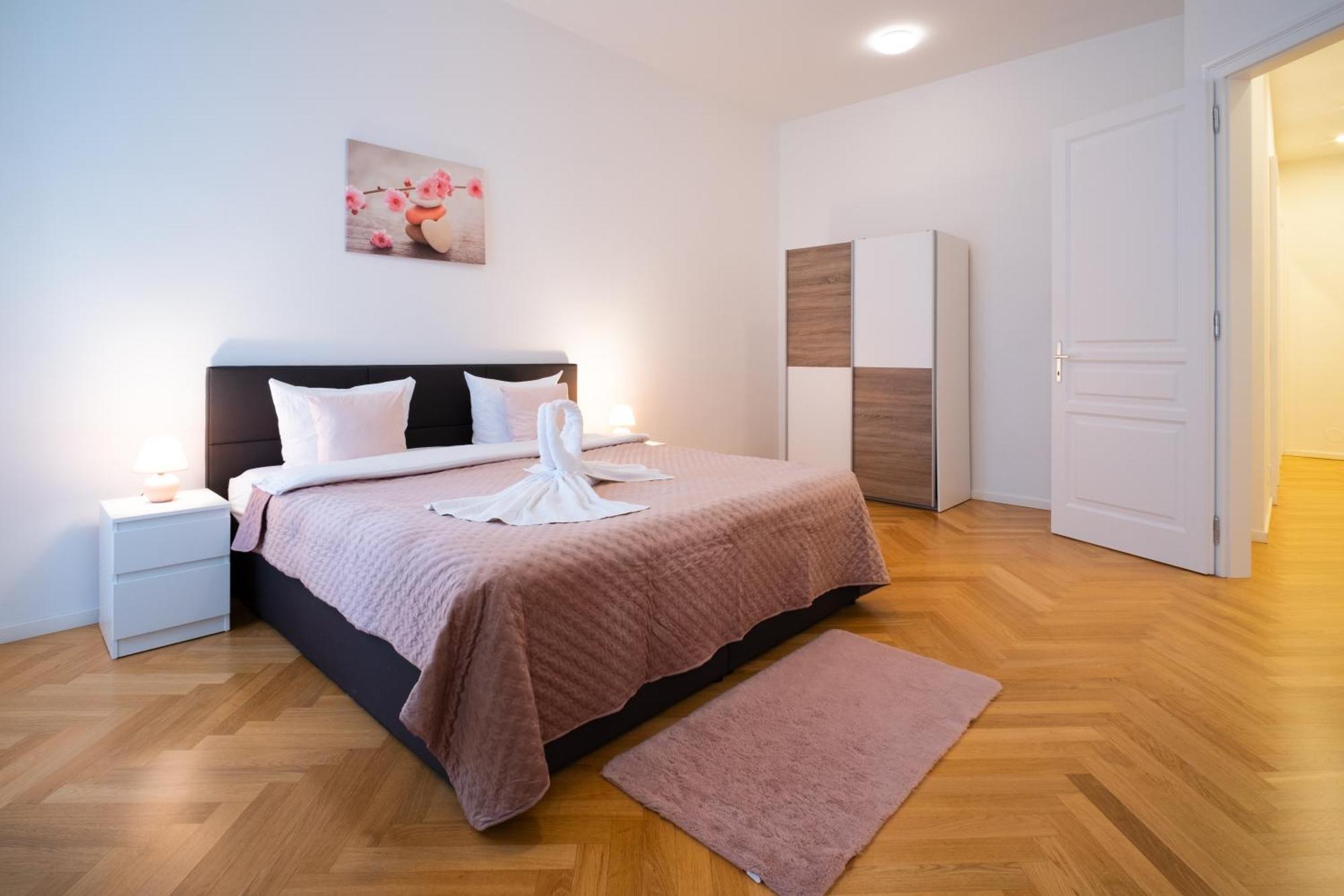 Home Sweet Home - Vienna Central 외부 사진