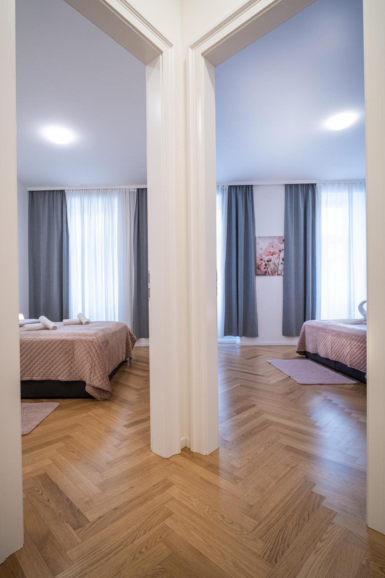 Home Sweet Home - Vienna Central 외부 사진