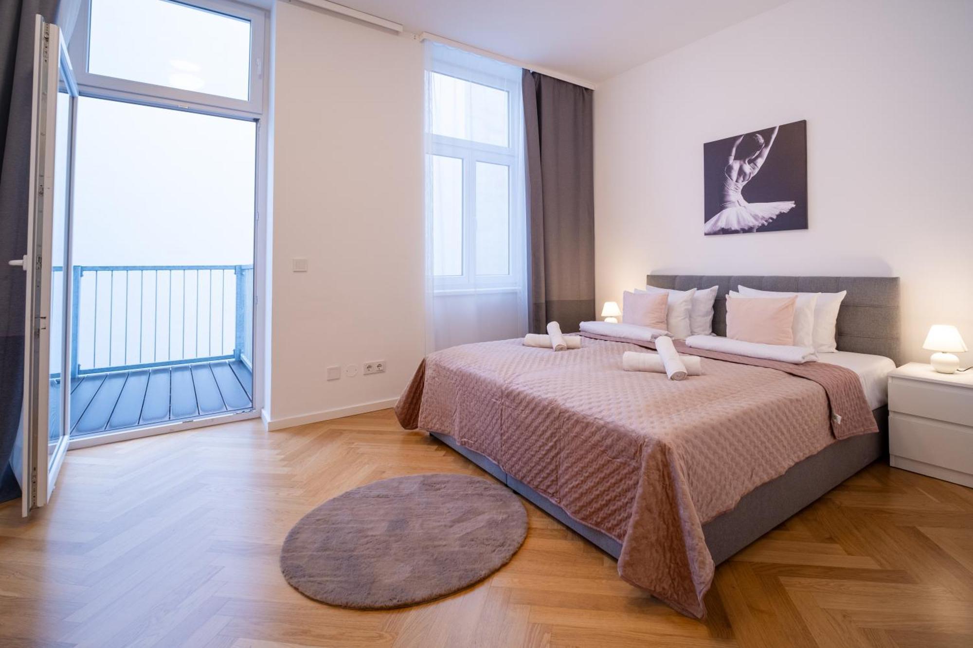 Home Sweet Home - Vienna Central 외부 사진